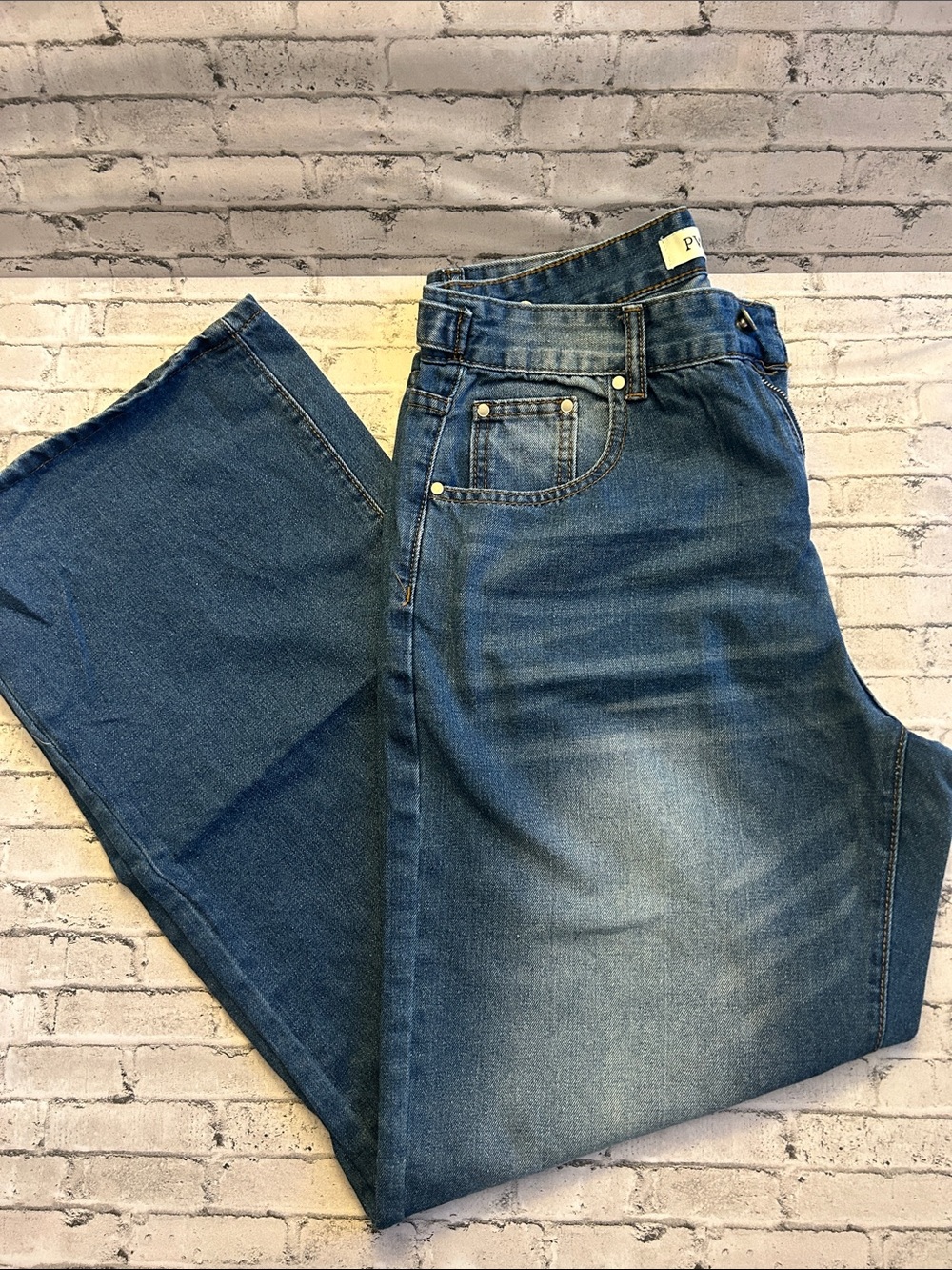 Women's Wide Leg Jeans in Blue Wash